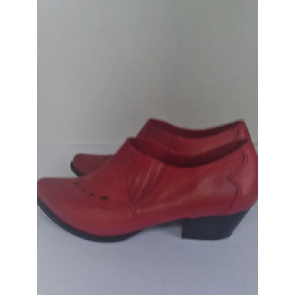 Vintage Red Leather Western Ankle Boots‎ with Cutout Detail Low Cuban Heel